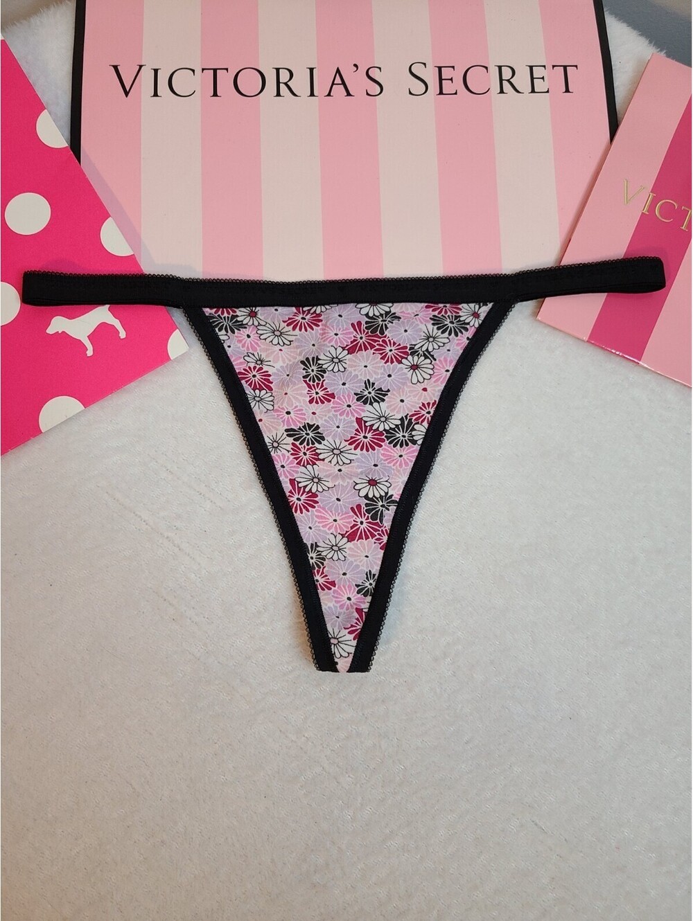 Vintage Y2K Victoria's Secret Signature Cotton V-string Thong Panty Size M